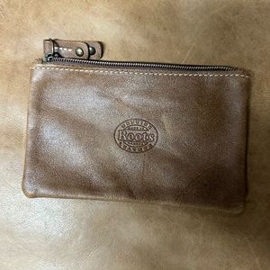 Roots Medium Zip Pouch Tribe